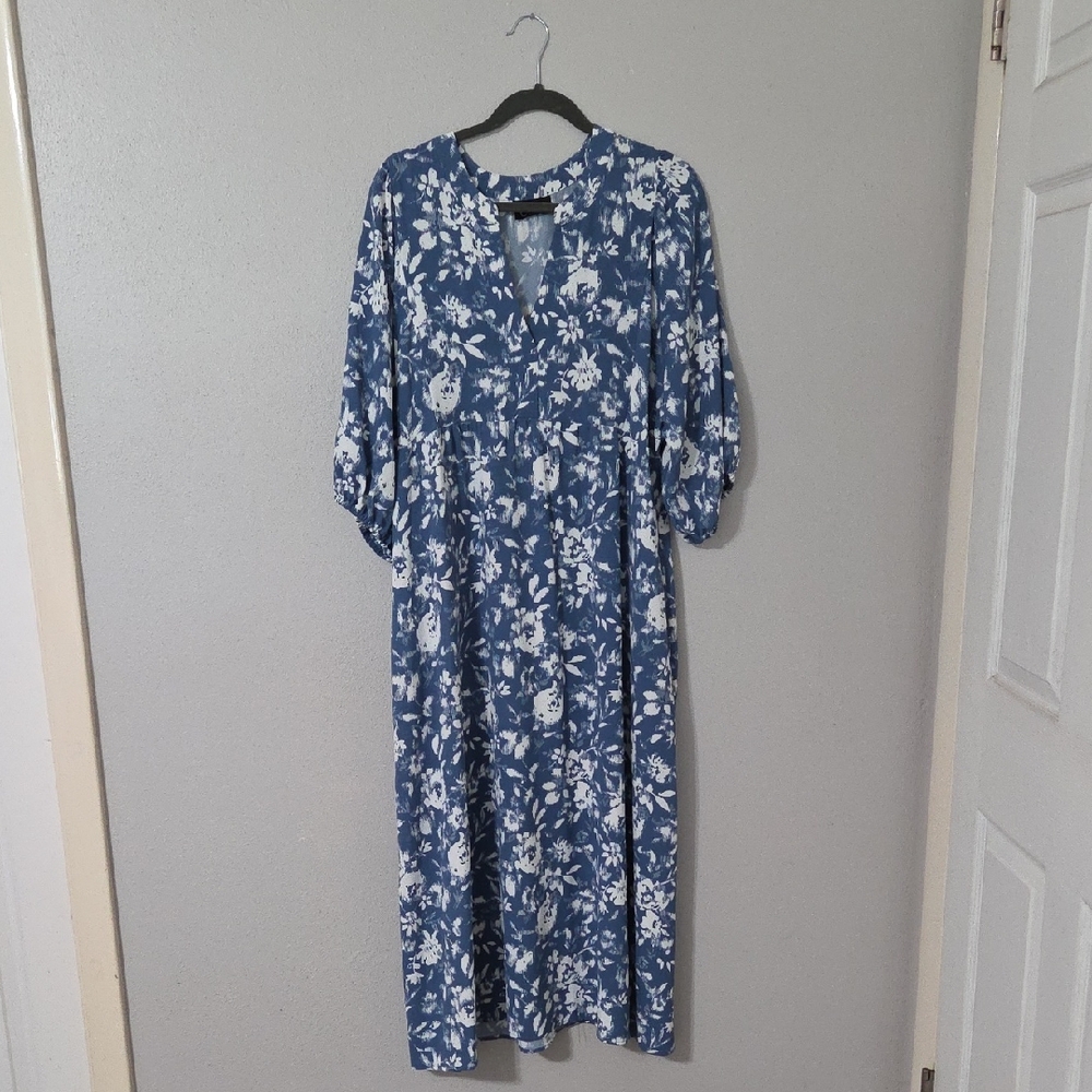 Connected Apparel Blue and White Floral Long Sleeve Dress